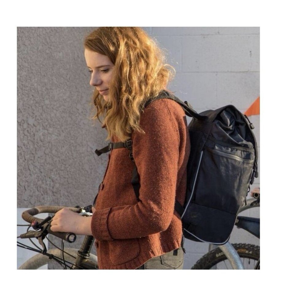 Banjo Brothers Waterproof Backpack Pannier Bag Cycling Cyclists Commuter - Picture 2 of 16